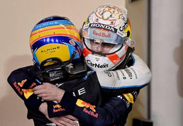 Zo reageren F1-coureurs op de wereldtitel van Max Verstappen: 'Episch'
