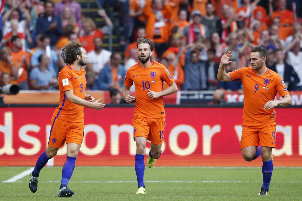 Pröpper bezorgt kwakkelend Oranje de volle buit