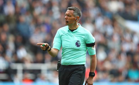 'Premier League-scheids weggestuurd bij jeugdwedstrijd door grote mond tegen scheids'