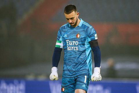 Justin Bijlow erkent schuld nederlaag Feyenoord: 'Ik heb het team in de steek gelaten'