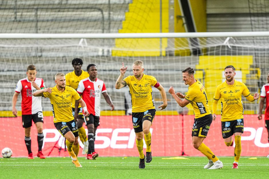Feyenoord is ongeslagen status kwijt, maar plaatst zich wel voor Conference League