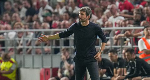Mark van Bommel kan ook verliezen met Antwerp en loopt direct Conference League mis