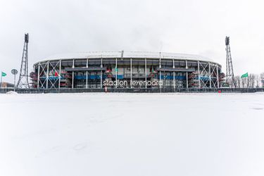 ❄️ | Nederlandse voetbalstadions liggen er door de sneeuw prachtig bij