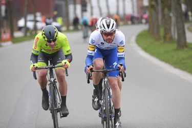 🎥 | Asgreen maakt solo met paar seconden voorsprong af en wint Kuurne-Brussel-Kuurne