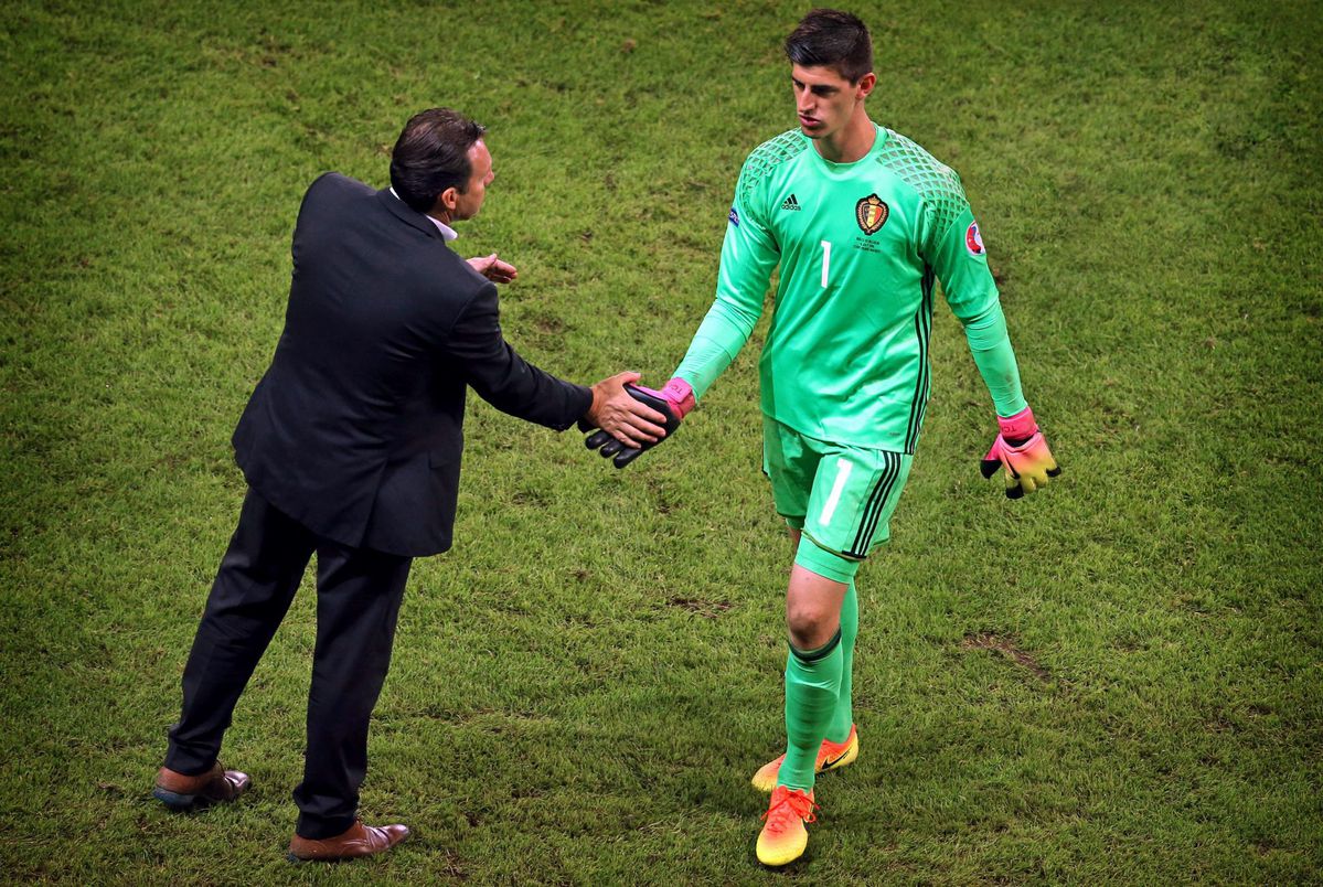 Pa Courtois en Thibaut klagen oud-bondscoach Wilmots aan