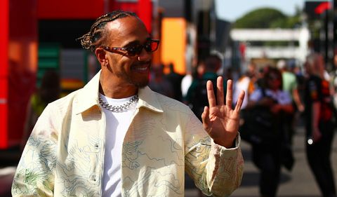 F1-coureurs mogen in ieder geval tot eind juni gewoon sieraden dragen in auto