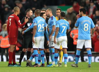 Manchester City dient officiële klacht in tegen scheidsrechter Oliver