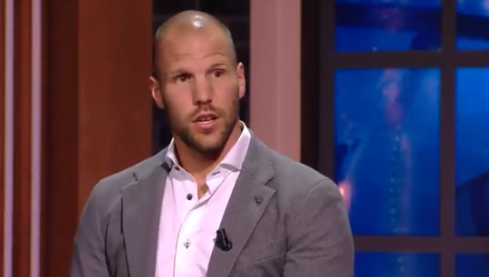 🎥 | Ron Vlaar adviseert Ronald Koeman rond situatie Luuk de Jong: 'Spel aanpassen'