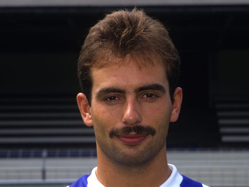 Oud-profvoetballer (57) valt in bij 5e klasser: ‘Eigenlijk zielig’