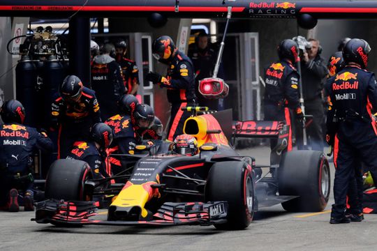 Verstappen klokte bizar snelle pitstop in Rusland