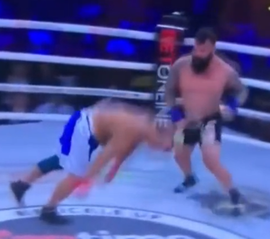 🎥 | RIP! Voormalige MMA-vechter overlijdt na bare-knuckle gevecht
