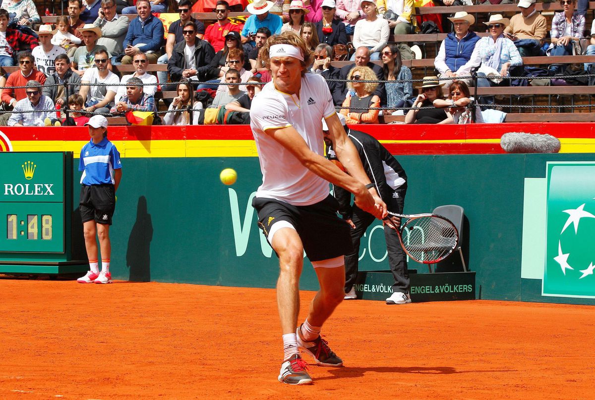 Duitsland dankzij winst Zverev op voorsprong tegen Spanje