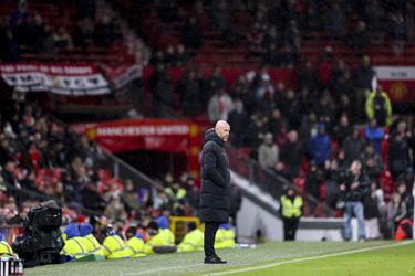 Erik ten Hag reageert op beschamende nederlaag: 'Alles begint met focus'