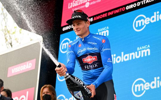 Starttijden tijdrit Giro d'Italia: check hier wanneer de Nederlanders en favorieten beginnen