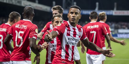 PSV-selectie maakt noodgedwongen tussenstop in Polen op weg naar Rusland