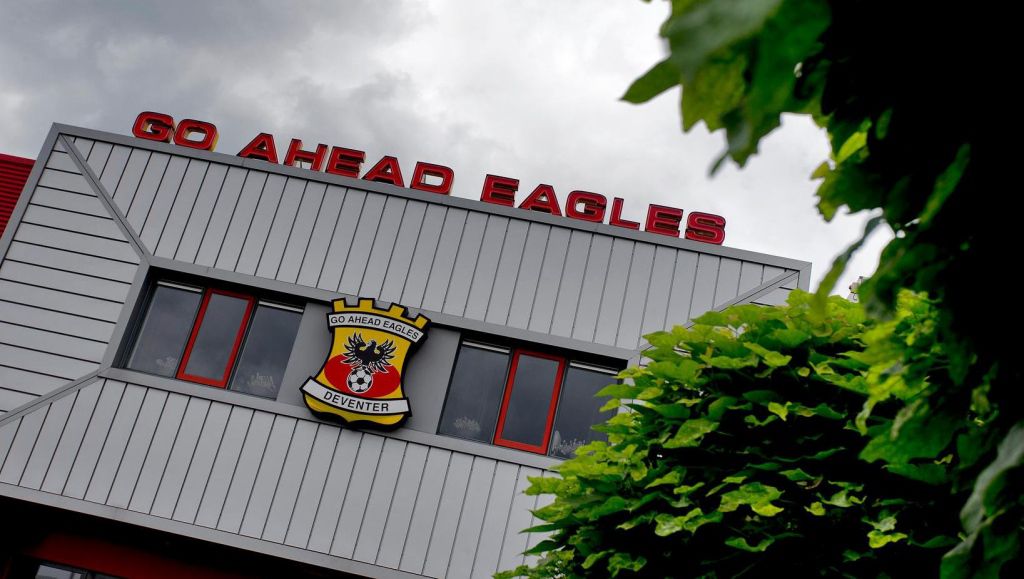 Broer Bazoer niet vervolgd voor zware mishandeling Go Ahead Eagles fan (16)