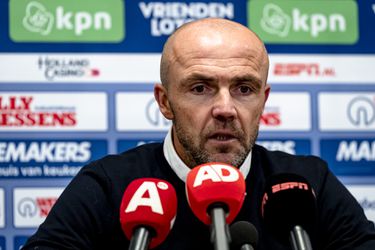 🎥​ | Ajax-coach Schreuder: 'We moeten het geloof uitstralen dat het mogelijk is'