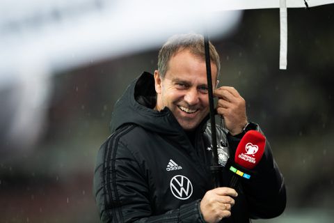 Duitsland-bondscoach Hansi Flick lost volle agenda op: trainingskamp in januari 2022 TOTAAL geschrapt