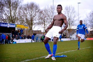 WTF! Amateurclub grijp niet in bij racistische trainer, 7 spelers weigeren te spelen
