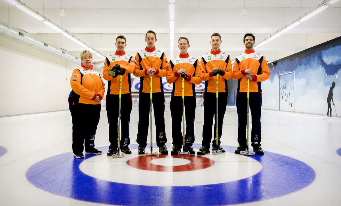 Nederlandse curlingmannen hebben 'realistisch doel' op WK: plaatsing voor de Spelen