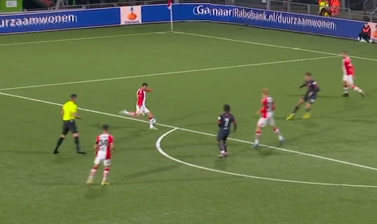 🎥 | Stunt in de maak? Emmen komt op voorsprong tegen PSV