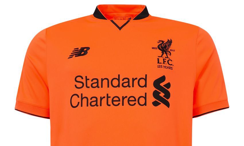 Liverpool hoopt op Van Dijk met oranje 3e shirt