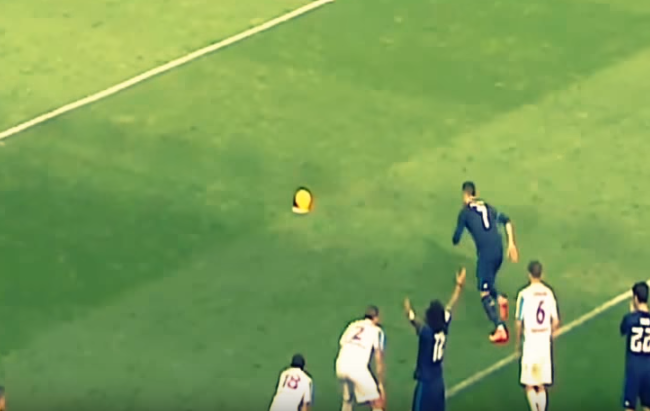 LOL! Marcelo juicht iets te vroeg voor penalty Ronaldo (video)