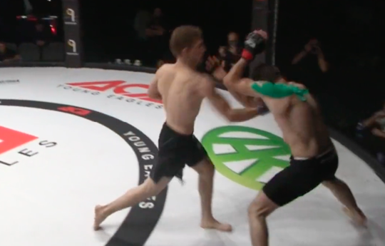 🎥 | KO! Yuzyasharov liet nog ongeslagen tegenstander DEZE harde uppercut opeten