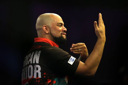 Vet! PDC gaat 32 avonden achter elkaar live darts uitzenden: PDC Home Tour