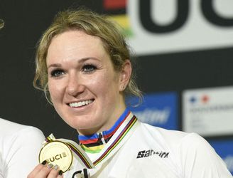 Wielrenster Amy Pieters ruim een maand na vreselijk ongeval nog steeds niet bij bewustzijn