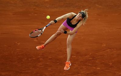 Bouchard verslaat Sjarapova in beladen duel in Madrid