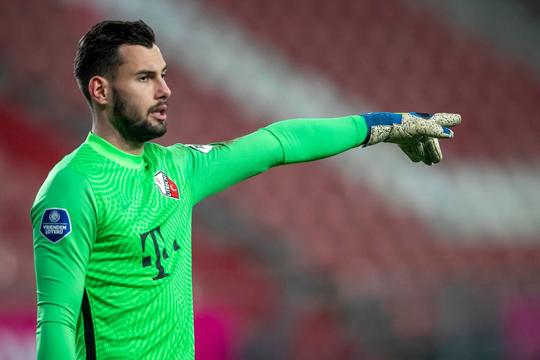 Vrees Utrecht komt uit: doelman De Keijzer lang 'out' met bovenbeenblessure