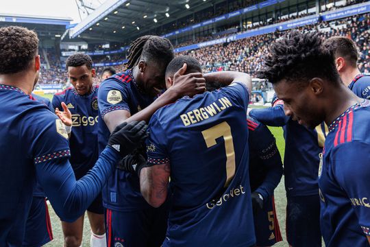 🎥 | Het gaat hard in Heerenveen: 3 goals in 19 minuten 'What an attack guys'