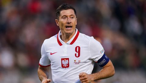 Lewa op de bank? Polen heeft Lewandowski er liever bij tegen België dan tegen Nederland