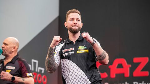 Euro Tour 7: Michael van Gerwen en Danny Noppert door, Dirk van Duijvenbode wint Nederlands onderonsje