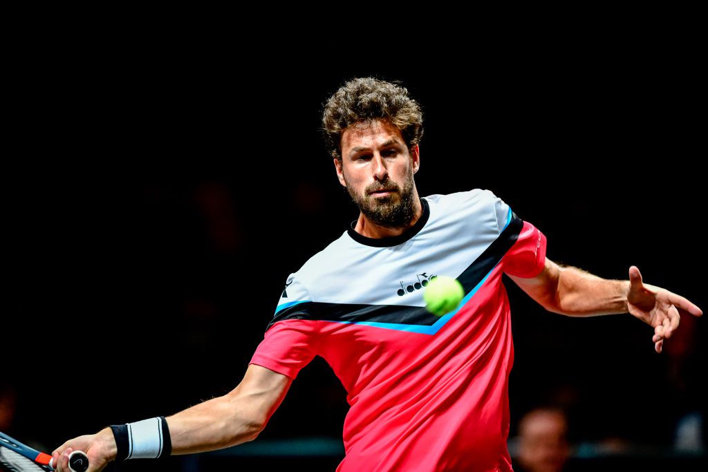 Robin Haase wint een set, maar niet de partij van Roberto Bautista Agut bij ATP-toernooi in Adelaide