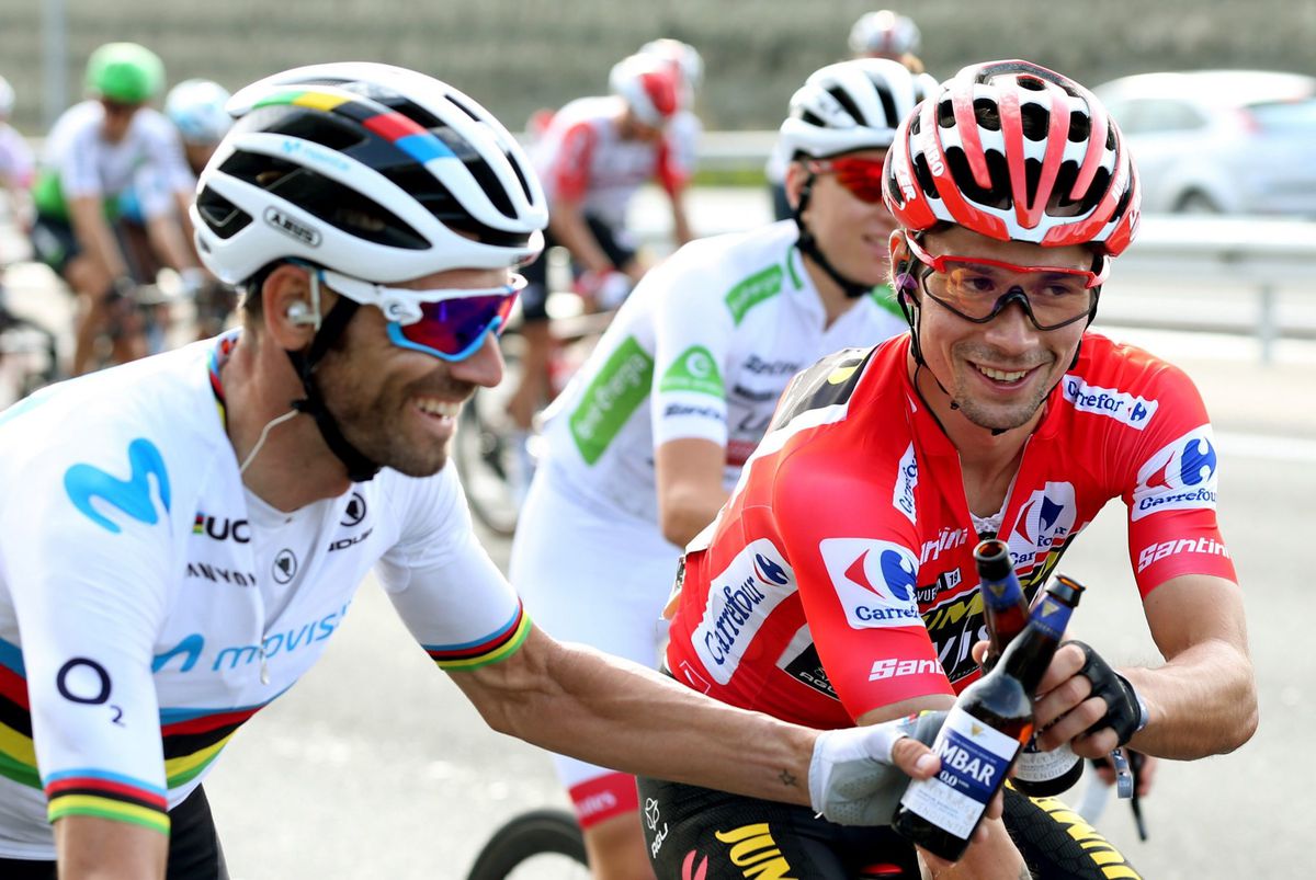 Roglic heeft eindzege Vuelta namens Jumbo-Visma binnen; Jakobsen wint laatste massasprint