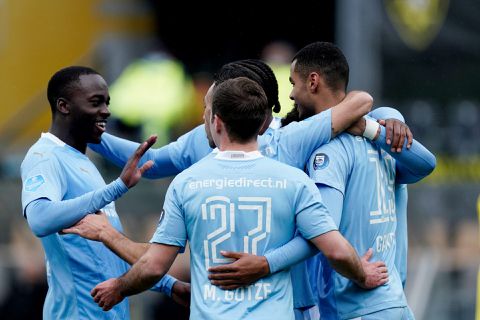 PSV wipt weer over AZ heen, dit is het schema van beide teams in strijd om plek 2