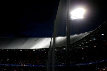 Jeugdspeler Feyenoord raakt pijnlijke snaar in discussie met fan: 'Ben voor Ajax geworden'