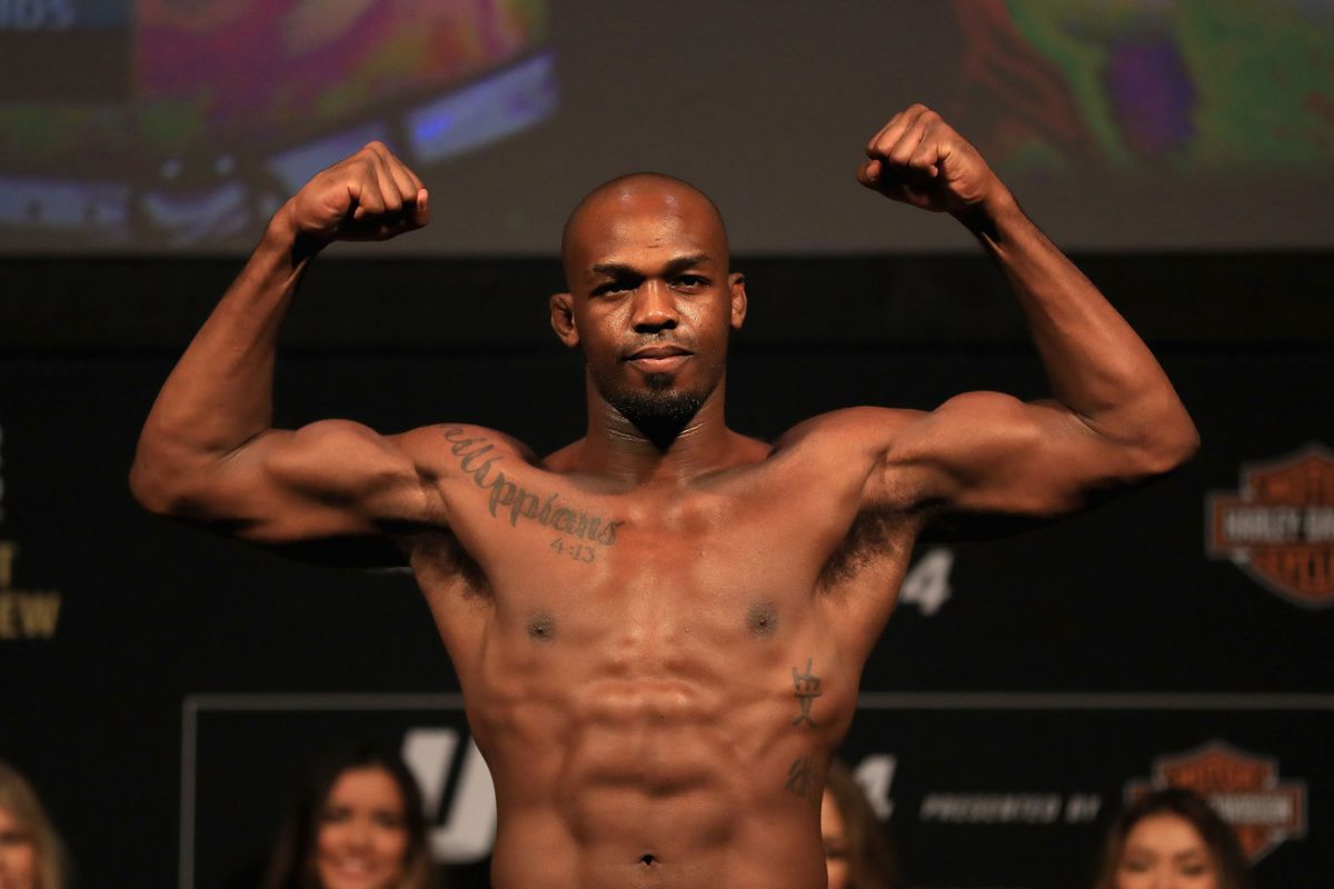 Enorm gezeik bij UFC 232: Las Vegas weigert vechter Jones door dopingfoutje