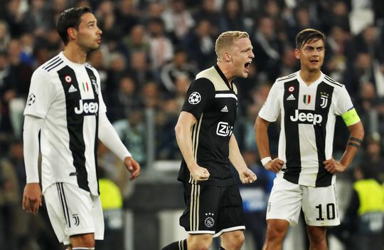 Van de Beek scoort de 1-1 voor Ajax meteen na openingsgoal van Ronaldo (video's)