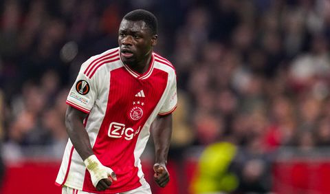 Vertrouwen in Brian Brobbey neemt toe: 'Engelse clubs gaan veel geld voor hem betalen'