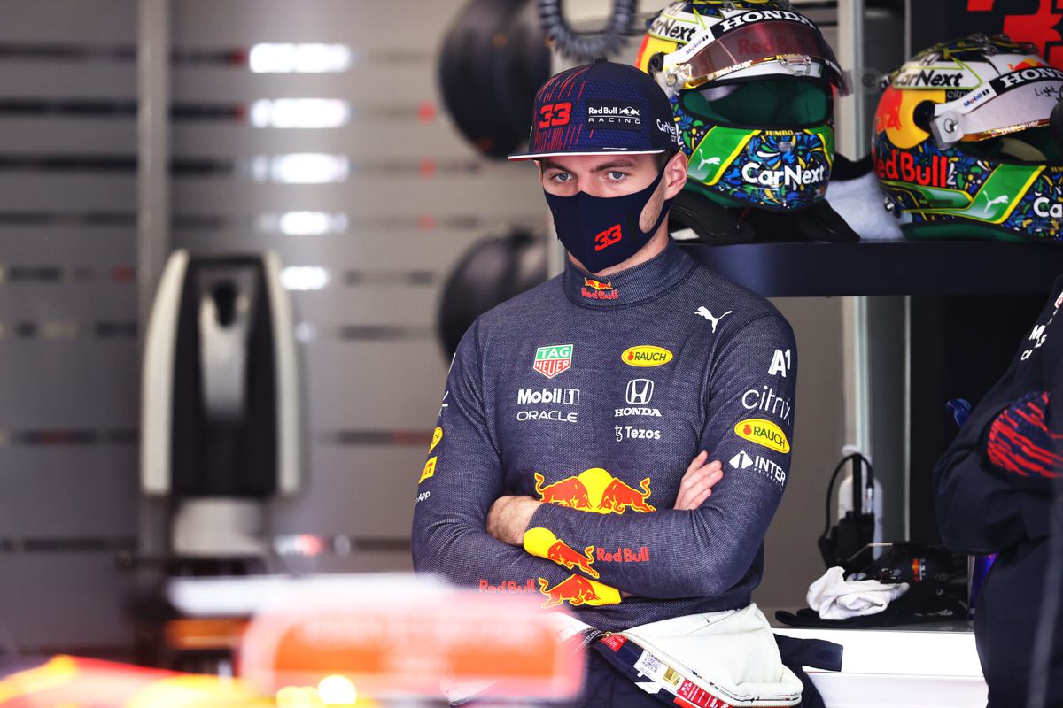 FIA straft Verstappen licht na onderzoekje aan Hamiltons wagen