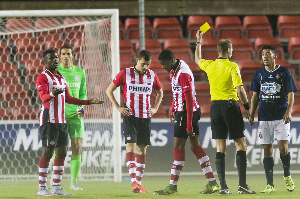 Vloet bezorgt Jong PSV overwinning op Telstar