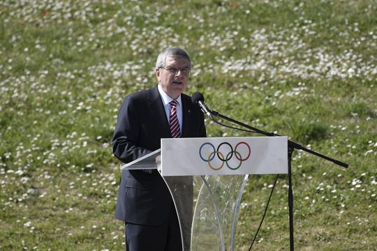 IOC-voorzitter Bach belooft dat belangen van sporters voorop staan richting Tokyo