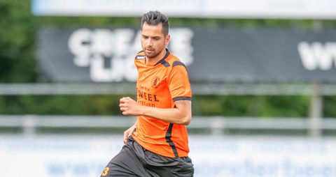 Nieuwste speler van Spakenburg mag maand niet voetballen vanwege 'incidenten op bedrijventoernooi'