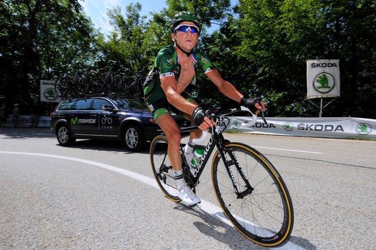 Video: Voeckler woedend op joelende fans