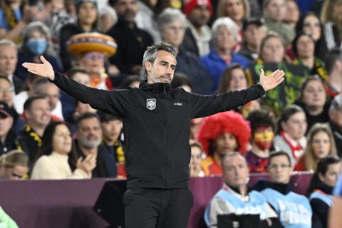 Bondscoach Spaanse vrouwen vond ontslag 'verrassend': 'Ik ben onterecht ontslagen'