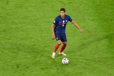 'Real Madrid geeft Varane toestemming om met Engelse topclub te praten'