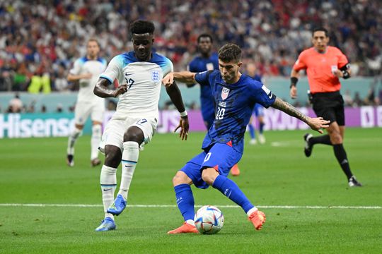 'Voetbal vs Soccer'-strijd eindigt bloedeloos gelijk: USA moét clash met Iran winnen